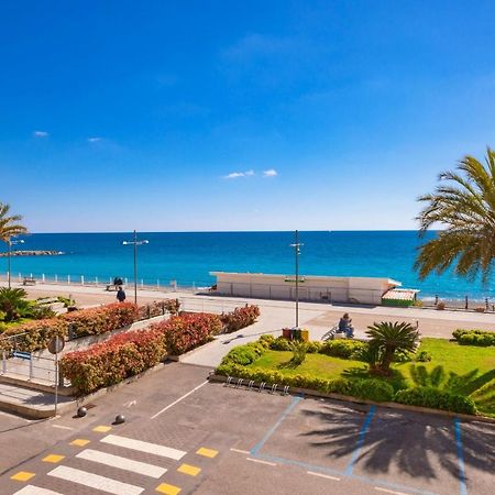 Appartamento Fronte Mare A Ospedaletti By Wonderful Italy Luaran gambar